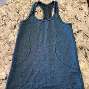 Size 4 swiftly tech tank lululemon